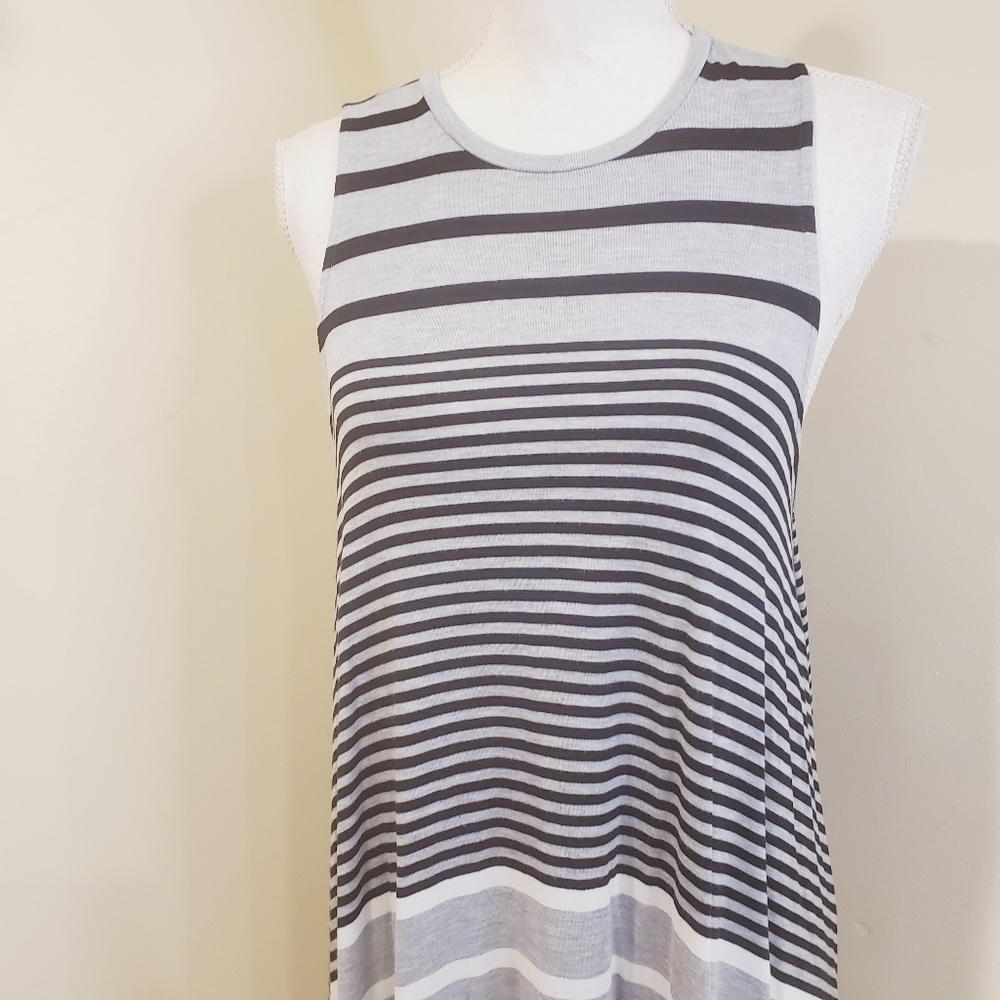 Soft and Sexy by American Eagle Outfitter stripes white and gray dress … - Picture 4 of 10